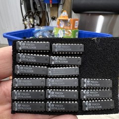 Lot of-15/National SemiconDM74LS240N DM74LS Interface IC DIP-20 Through-Hole