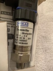 WIKA 50364464 Pressure Transmitter -30inHg/30PSI, 0-5V, DC10-30V *NEW*