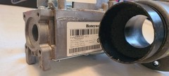 Honeywell Type VR8615V 1022 2 With VR8615F 1021 2 Automatic Gas Control Valve