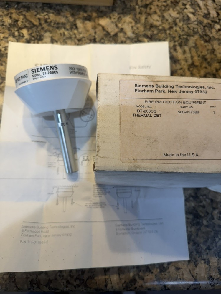 NOS Siemens Pyrotronics DT-200CS Thermal Detector 200F Thermotech 302 P 200