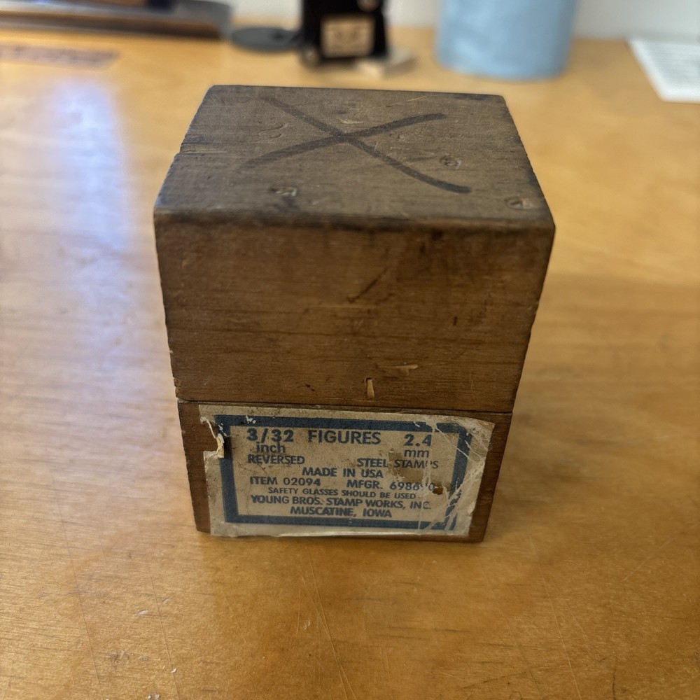 Vintage Young Bros Stamp Works 3/32” Figures Reversed in Original Wooden Box