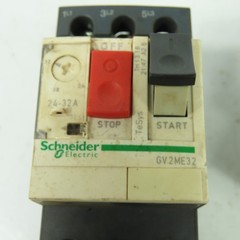 Schneider GV2ME32 Manual Motor Starter Circuit Breaker 24-32A 690V