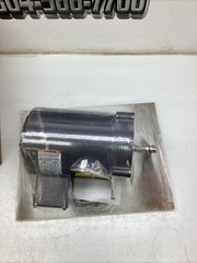 Baldor Reliance Industrial Motor VNM3538 1/2HP 208-230/460V Fr. 56C NIB