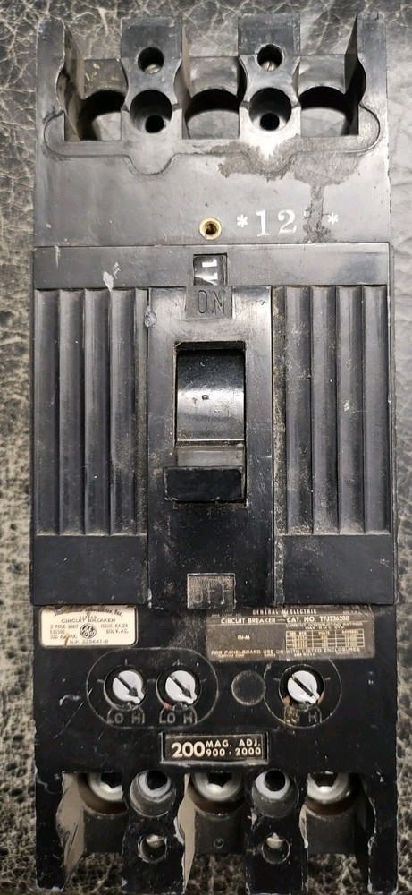 Chipped GE Circuit Breaker 200 Amp 600 Volt TFJ236200 200A Tested Works Perfect