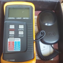 Dr. Meter Digital Lux Meter Model LX1330B With Box & Case & Instructions