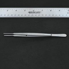 Aesculap BD662R Gerald Tissue Forceps Delicate 1×2 Teeth Straight 6 7/8 in