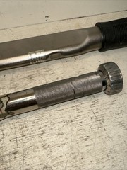 Lot Of 2 Hardly Used TOHNICHI Torque Wrench QL200N, 900QL 1/2” Drive Tools