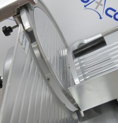 Avantco SL312 12″ Semi-Automatic Gravity Feed Meat Slicer 1/3 hp