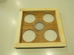 Top Beehive Feeder, Easy to Use and Convenient, 4 Jar Capacity New Handmade USA