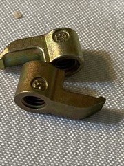 NEW LOT OF 2 GENUINE KENNAMETAL CKM23LP CLAMPS 1020647 93-577-1089 (I10)