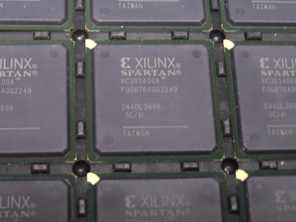 1x Xilinx xc3s1400a 4fgg676a Embedded Block RAM