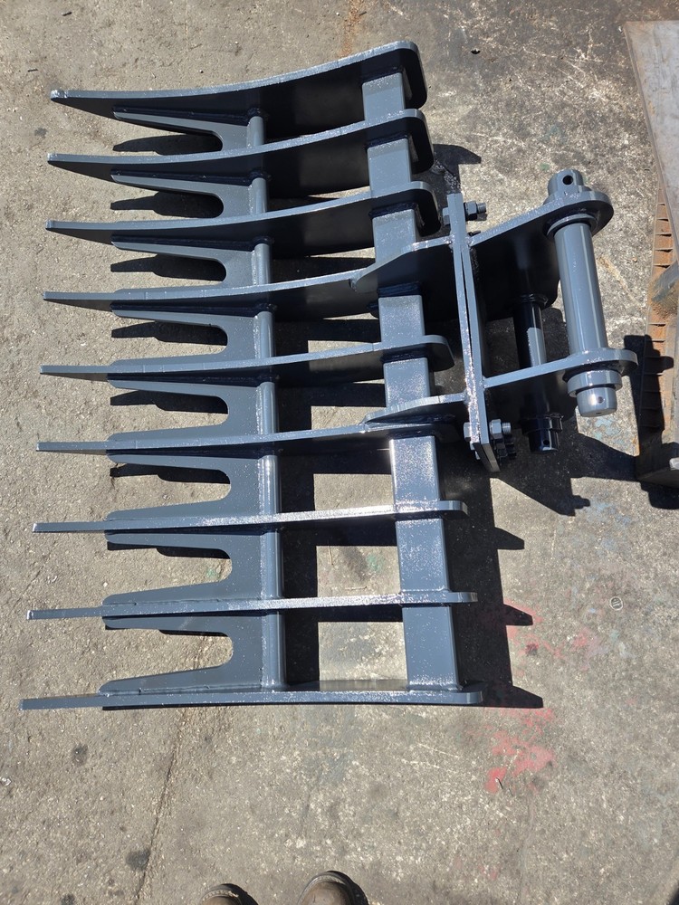 TAKEUCHI TB35 / TB36 / TB135 / TB235 / TB240 EXCAVATOR 48″ RAKE