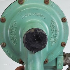 Fisher Controls Pressure Regulator R-352/22 10PSI Inlet Used Working Condition