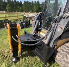 AGT 750 Ft/lb Skid Steer Hydraulic Breaker Post Driver Hammer Attachments