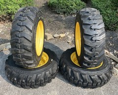 4-10-16.5 Forerunner Skid Steer Tires & Rims for New Holland LX565,LX665-10X16.5