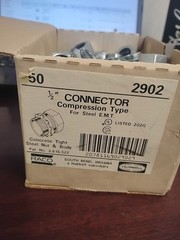 (50) Raco Hubbell 2902 1/2″ Concrete Tight Compression Connector for Steel EMT