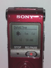 Sony ICD-UX200 Stereo Digital Voice IC Recorder USB MP3 Red TESTED
