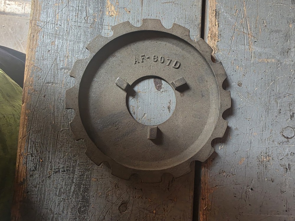 AF607D AF807D? Ratchet Wheel Sprocket NOS Drive Wheel Sprocket Unsure Of Fitment