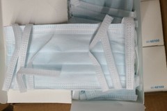 Kimberly Clark Tecnol The Lite one Tie-On Surgical masks Box of 50 masks # 48100