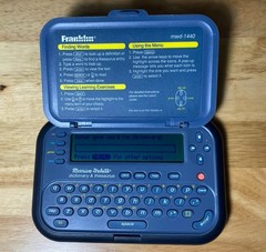 Franklin Merriam Webster Electronic Dictionary MWD-1440 Fresh Batteries – Works!