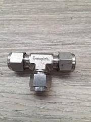 Swagelok 3/8″ Stainless Steel Fitting Tee SS-600-3 (Shelf Wear New)