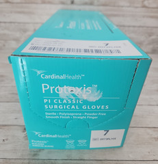 Protexis PI CLASSIC Surgical Glove *1 Box* Cardinal Health Size: 7 *Exp: 7/26*
