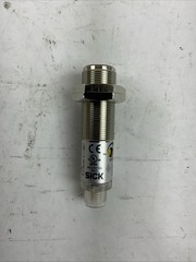SICK VL180-2P42431 RETROREFLECTIVE PHOTOELECTRIC SENSOR 30VDC