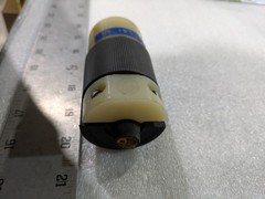 Hubbell HBL2611 Insulgrip Twist-Lock Plug 30A 125V NEMA L5-30P 2-Pole 3-Wire OEM