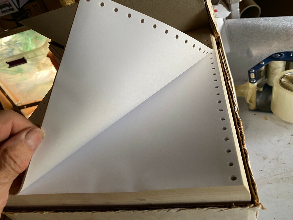 2600 CONTINUOUS FEED PAPER COMPUTER PRINTER FORM PRINT 8 9.5X11 DOT MATRIX WHITE