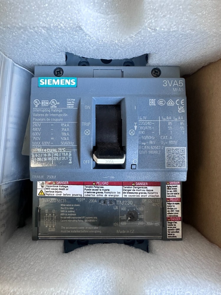 SIEMENS CIRCUIT BREAKER 3VA5220-5EC31-0AA0 200A 480V 3P