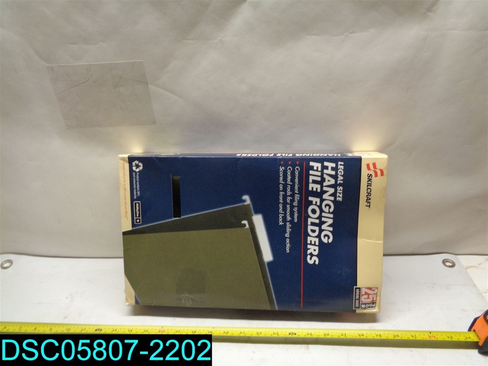 QTY=25: SKILCRAFT 8.5 x 14 in Hanging File Folder (Green) 071503730404