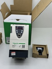 SCHNEIDER ATV71H075N4 VARIABLE SPEED DRIVE ALTIVAR 71 0.75KW-1HP 480V