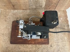 Kingsley Model M-100-BA Hot Foil Stamp Press Machine – Works No Handle Or Stamps