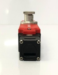 EUCHNER TP3-4141C024SEM4AS1C2238 SAFETY SWITCH FAST SHIP