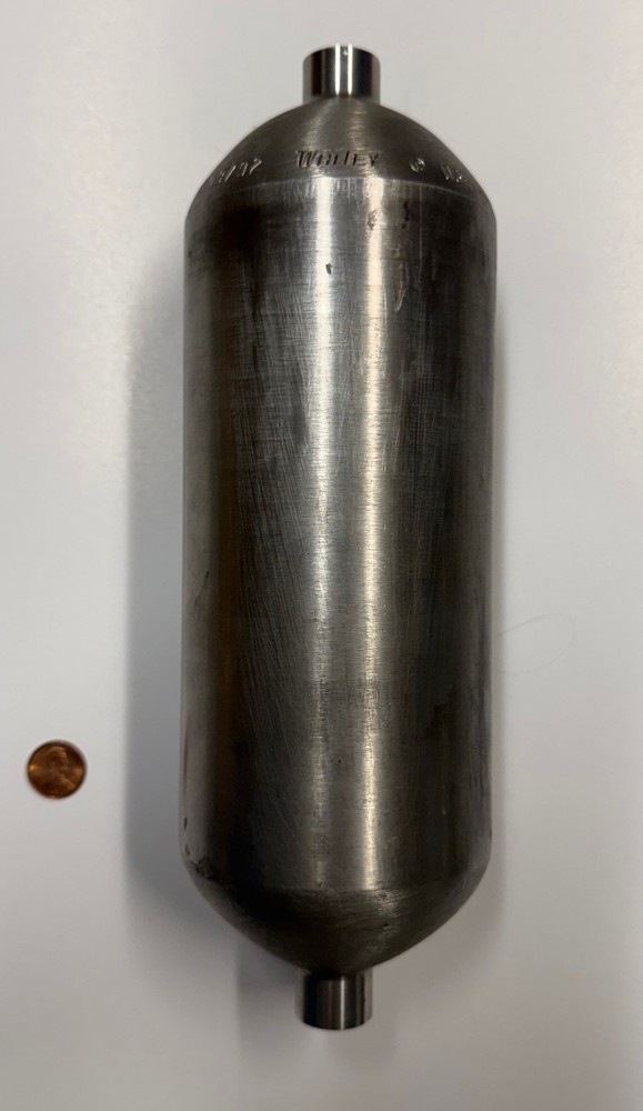 SWAGELOK-WHITEY304L-HDF4-1000CC-1 STAINLESS DOUBLE ENDED TPED-COMPLIANT CYLINDER