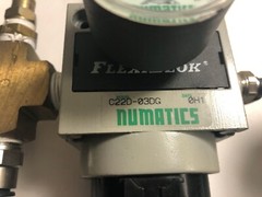 8 pounds of pressure regulators Numatics SMC Norgren