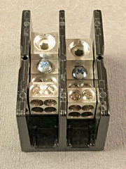 Marathon 1422570 Power Distribution Block 2 Pole 175A 600V AC/DC – Qty. 1