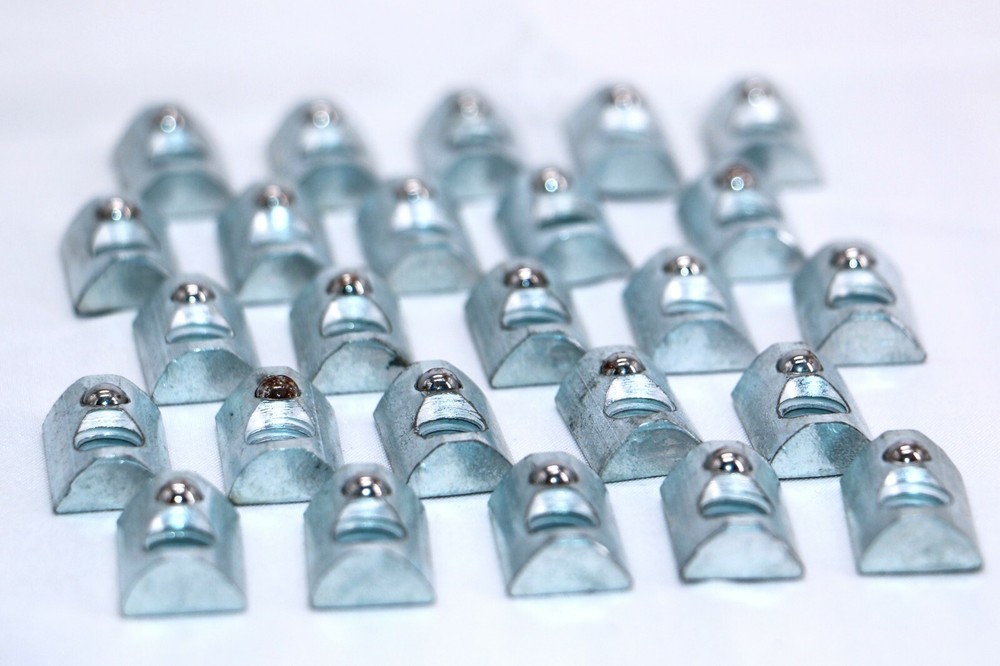 8020 EQUIVALENT 5/16-18 Drop-In T-nut for 15 Series Pack/25 #3917-25