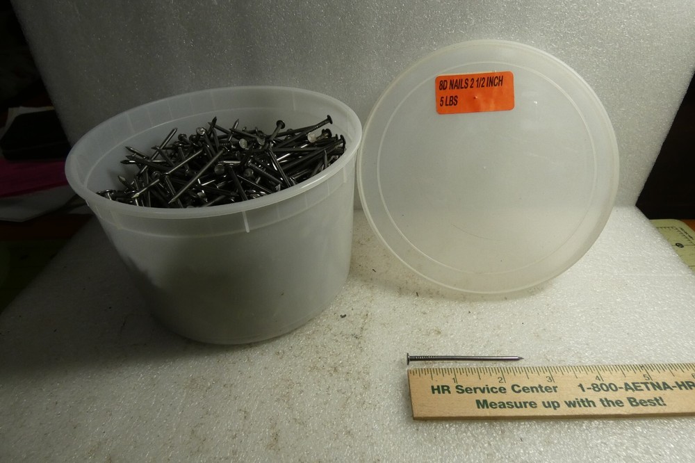 5 Lb Box Grip Rite 8D 2-1/2 Inch Common Nails Smooth Approximate 449 Pcs