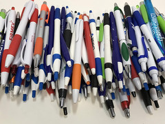 175 Lot Misprint Ink Pens, Ball Point, Plastic, Retractable