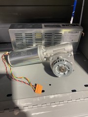 Otis AT400 Elevator Door Motor Right Handed Gen2 G2S 211 and Controller