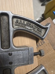 Flexco Alligator 300 Wide Belt Cutter – Flexible Steel Lacing Co.