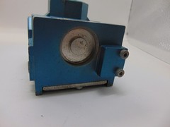 One Solenoid Valve 56C-57-RA Mac Air Hybrid Power Used