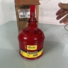 1 Quart Type I Red Safety Gas Can for Gasoline with Flame Arrester, Self-Clos…