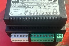 LAE BR1-28C1Q5WH-BVS Refrigeration Controller 100-240V, Clean Pull, Used Working