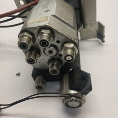Volvo Wheel Loader Joystick Single Lever Control Valve VOE 11173915 L60F – L120F
