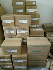 NEW In Box Yaskawa SGD7S-180A20A Servo Drives Expedited Shipping