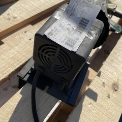 Stenner 45M5 Quality Chemical Feeders 25 PSI 120 Volts 1.7amps 1.72 bar