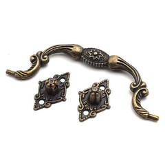 Vintage Engraved Design Hasp Latch Box Corner Protectors Retro Handle and Clo…