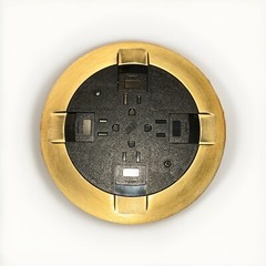 Wiremold 861QTCBS 861 Series BRASS Floor Box Outlet Quad Wood/Raised NEW! EB